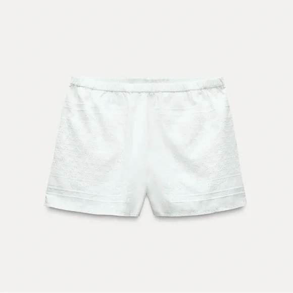 Zara White Elastic Mid waist Shorts - Picture 3 of 7